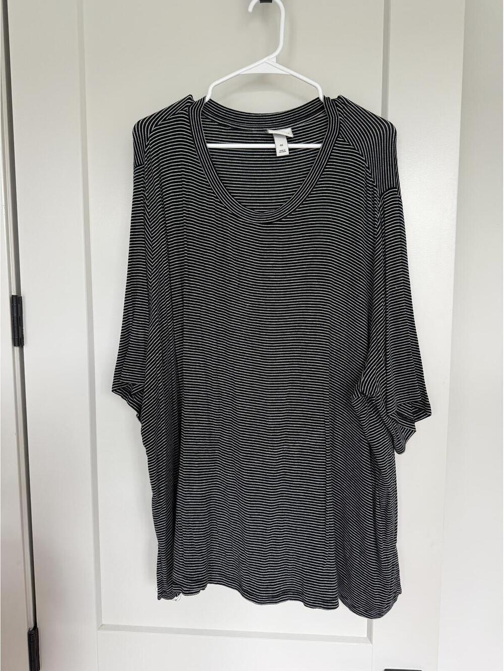 AVA & VIV Black and White Striped Plus Size 4X Top